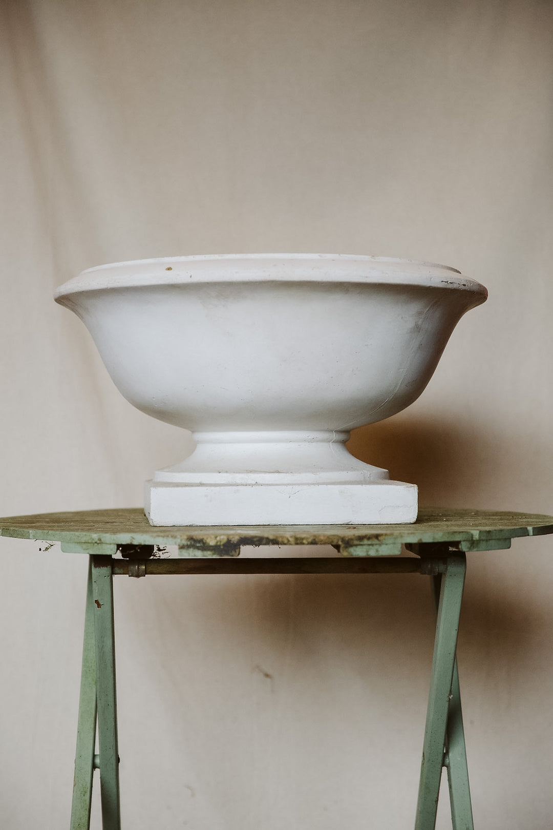 Hortus Contempo Cream Garden Urn Pot